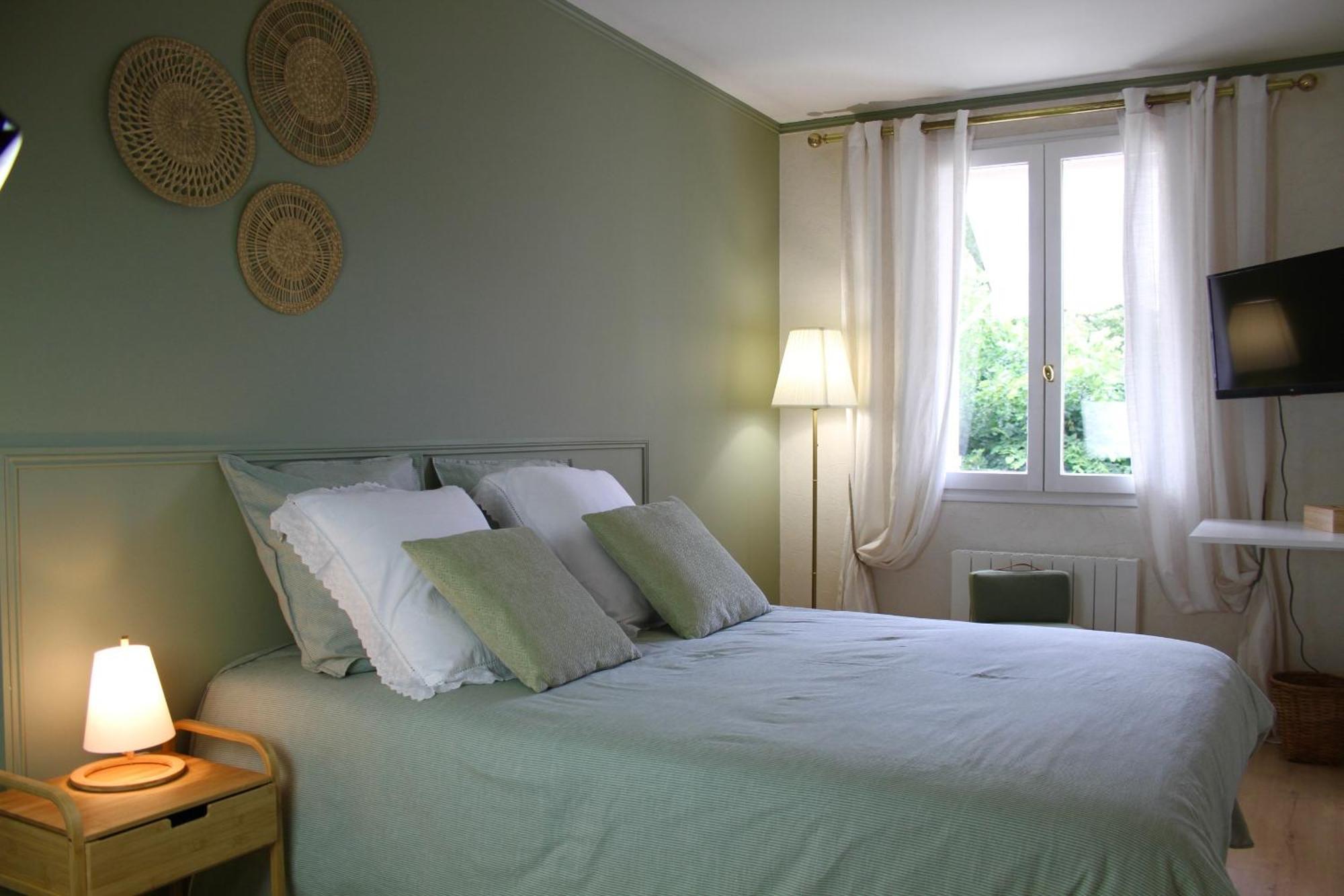 Chambres A La Maison Hermitage Aincourt Exterior foto